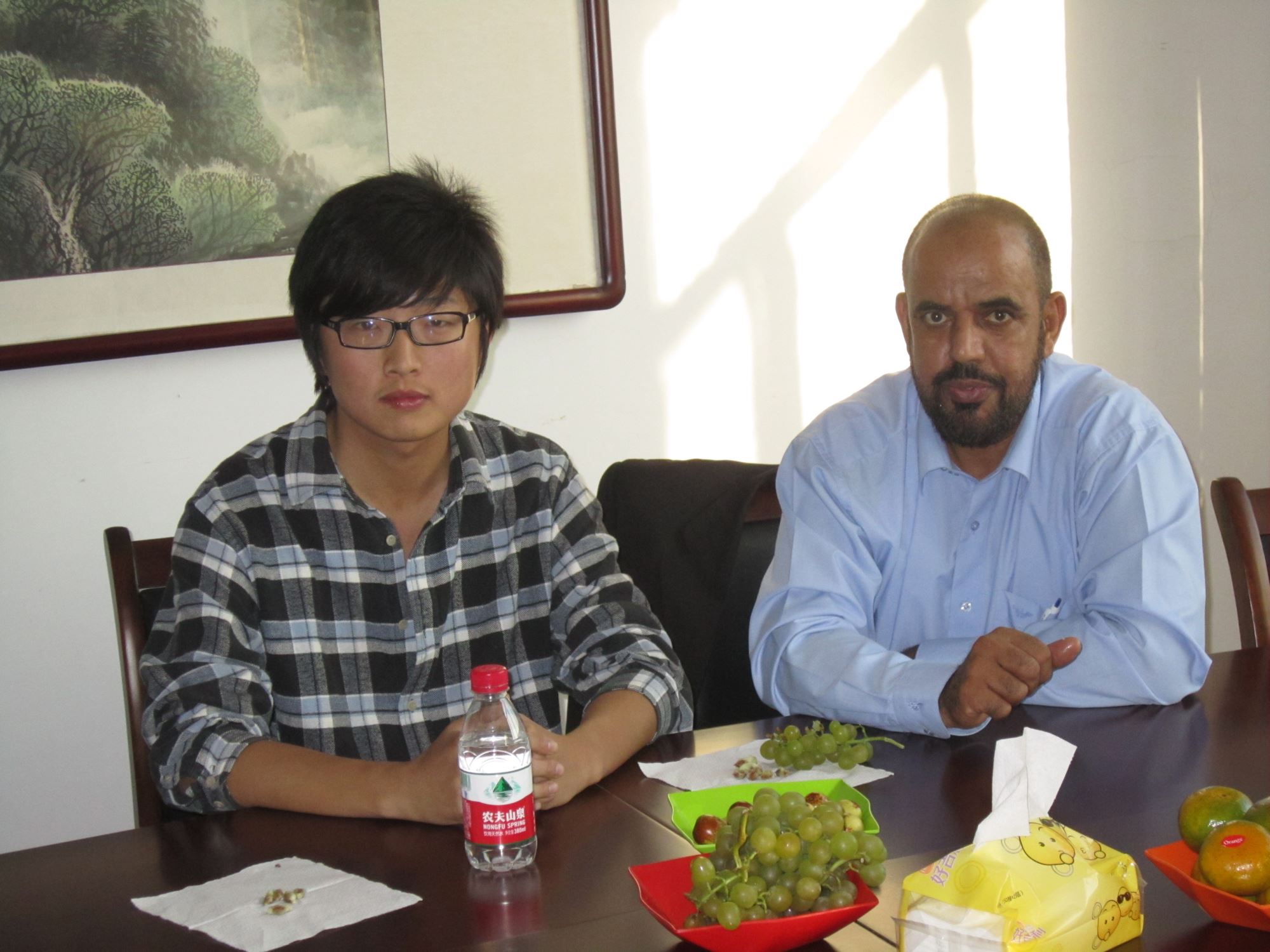 与外商洽谈合作